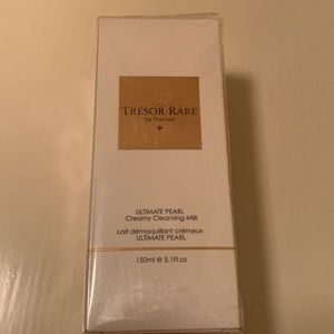 Tresor Rare Ultimate Pearl Creamy Cleansing Milk. New in sealed package